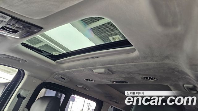 Hyundai Staria 2023 — photo 23