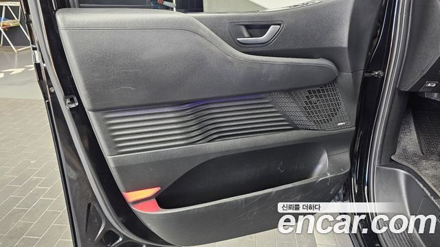 Hyundai Staria 2023 — photo 14