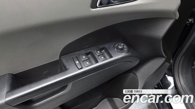 Chevrolet Korea Aveo 2015 — photo 28