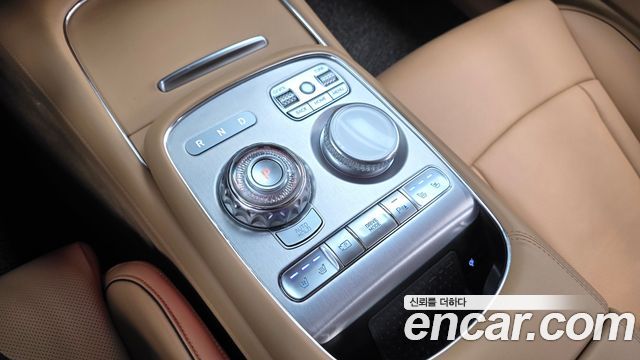 Genesis G90 2025 — photo 12