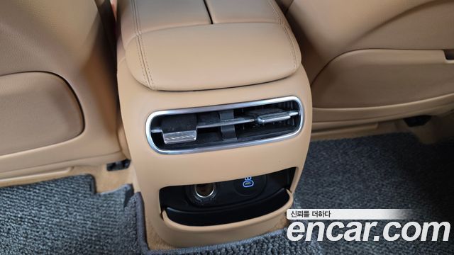 Genesis G90 2025 — photo 32