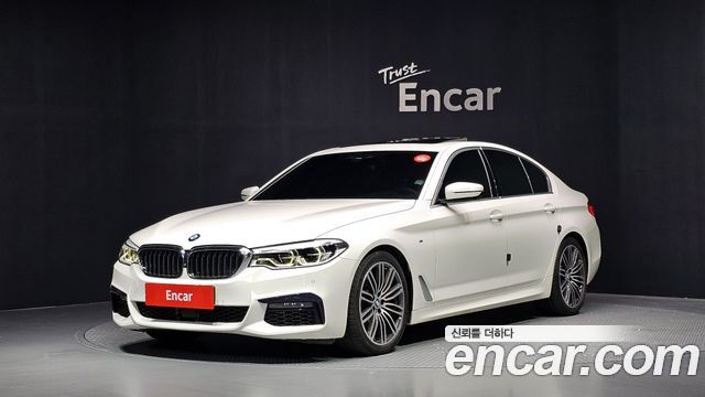 BMW 5-Series 2020 — photo 1