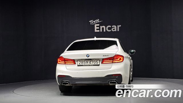 BMW 5-Series 2020 — photo 4