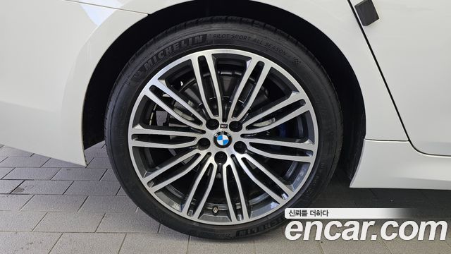 BMW 5-Series 2020 — photo 5