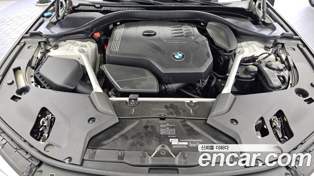 BMW 5-Series 2020 — photo 6