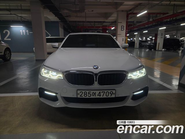 BMW 5-Series 2020 — photo 1