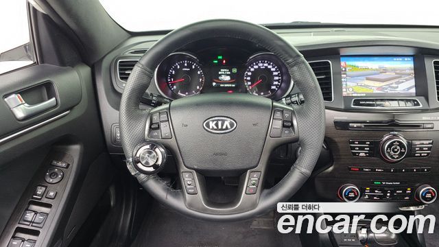 Kia K7 2012 — photo 13