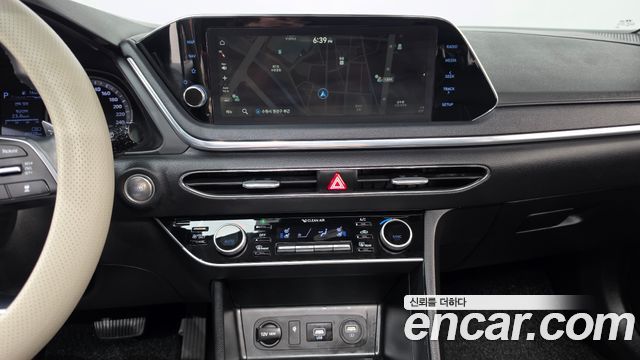 Hyundai Sonata 2020 — photo 18
