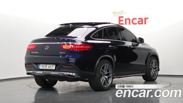 Mercedes-Benz GLE-Class 2018 — photo 2