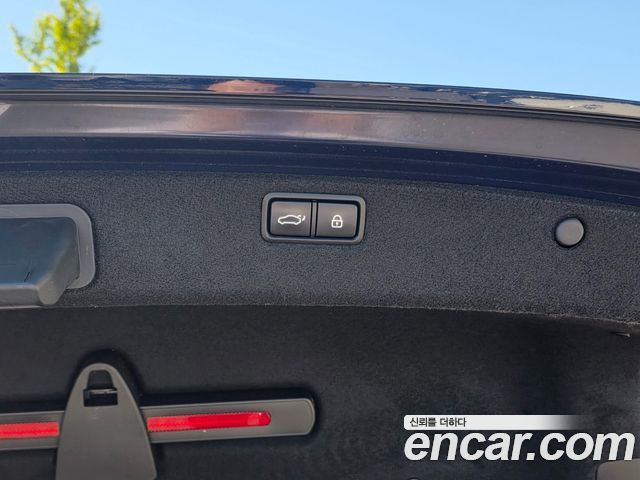Genesis G80 2020 — photo 18