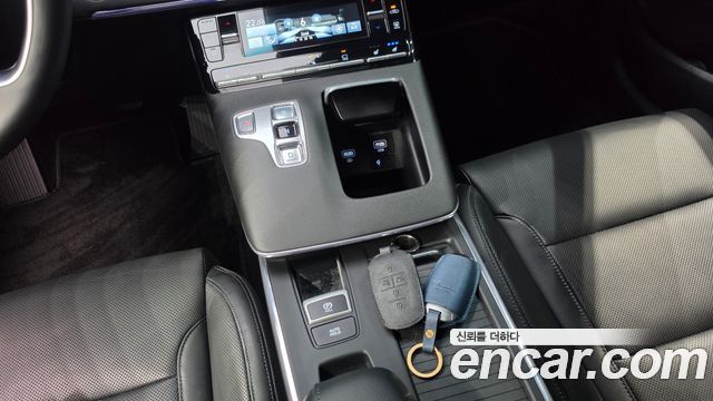Hyundai Grandeur 2023 — photo 12