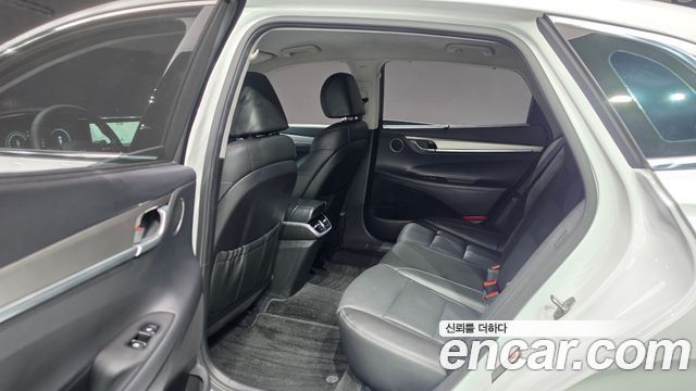 Hyundai Grandeur 2023 — photo 17