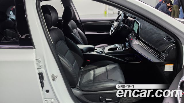 Hyundai Grandeur 2023 — photo 16