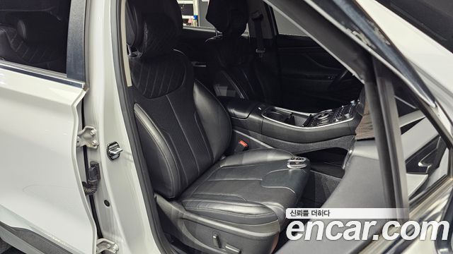 Hyundai Santafe 2021 — photo 18