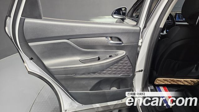 Hyundai Santafe 2021 — photo 15