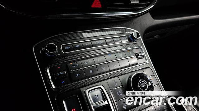 Hyundai Santafe 2021 — photo 32