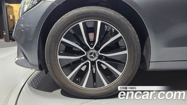 Mercedes-Benz C-Class 2019 — photo 5