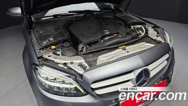 Mercedes-Benz C-Class 2019 — photo 6