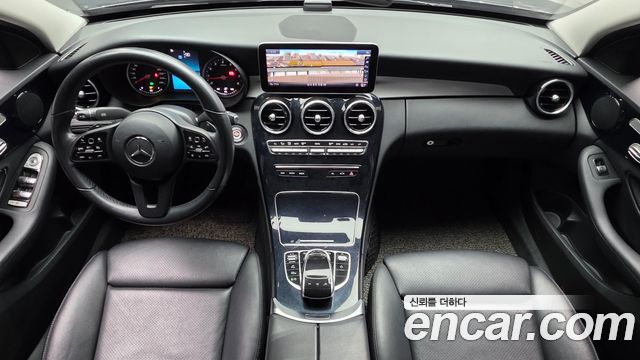 Mercedes-Benz C-Class 2019 — photo 10