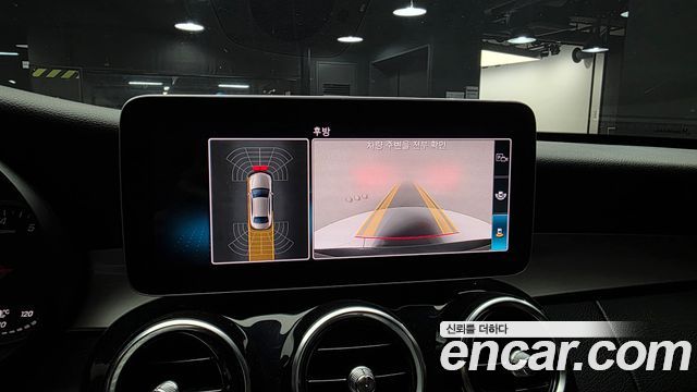 Mercedes-Benz C-Class 2019 — photo 21