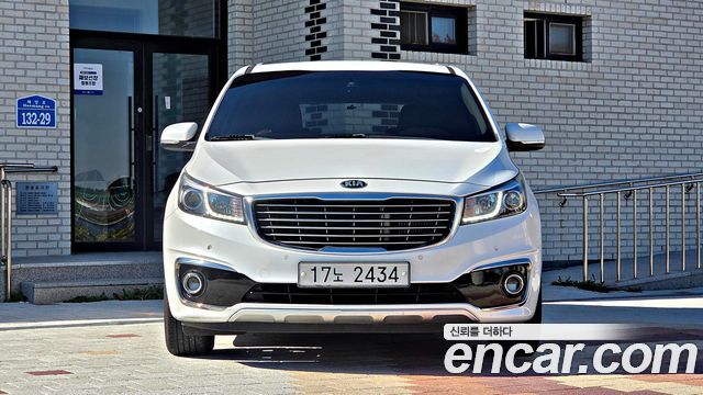 Kia Canival 2018 — photo 2