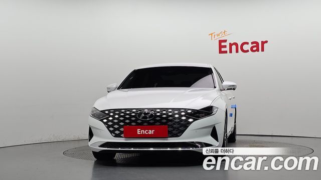Hyundai Grandeur 2023 — photo 3