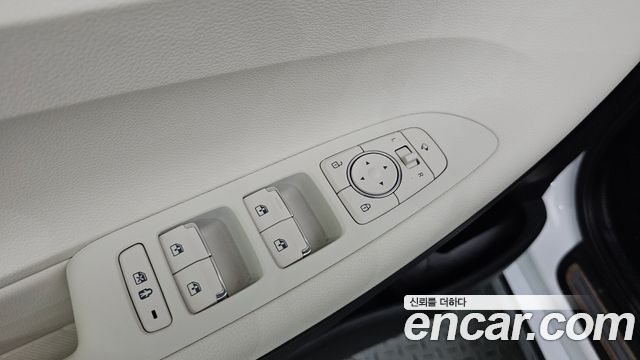 Hyundai Grandeur 2023 — photo 16