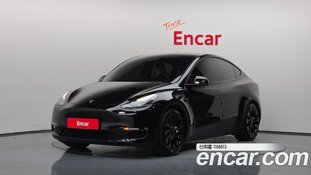 Tesla Model Y 2021 — photo 1