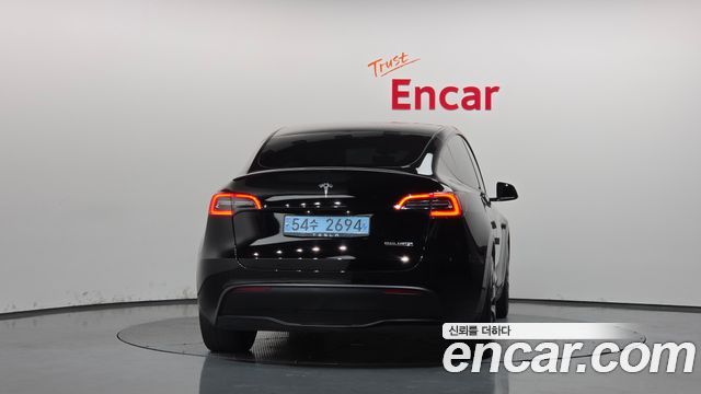 Tesla Model Y 2021 — photo 4