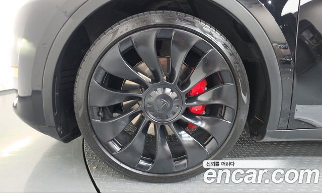 Tesla Model Y 2021 — photo 5