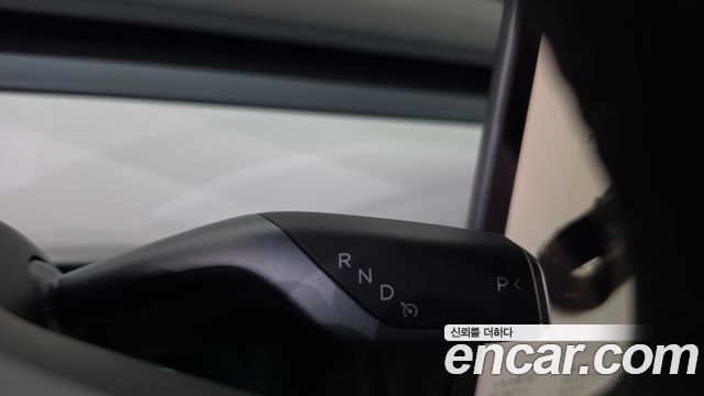 Tesla Model Y 2021 — photo 12
