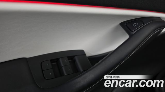 Tesla Model Y 2021 — photo 24