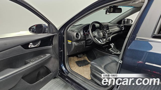 Kia K3 2020 — photo 13