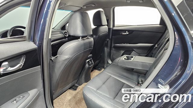 Kia K3 2020 — photo 18