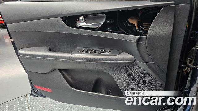 Kia K3 2020 — photo 14