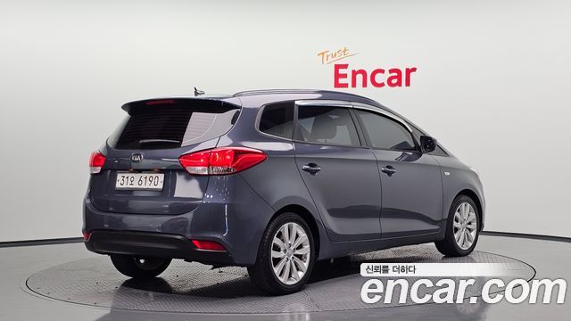 Kia Carens 2015 — photo 2