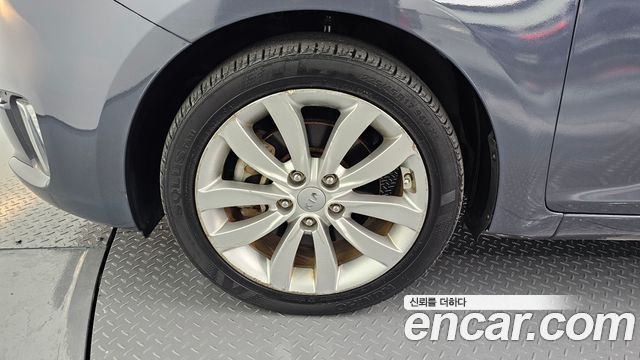 Kia Carens 2015 — photo 5
