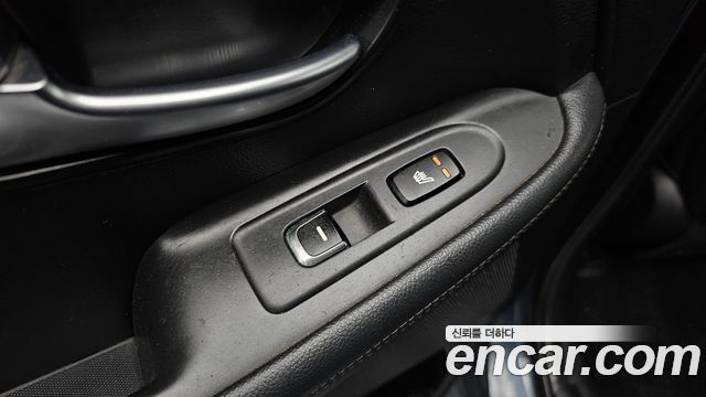Kia Carens 2015 — photo 25