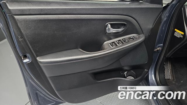 Kia Carens 2015 — photo 14