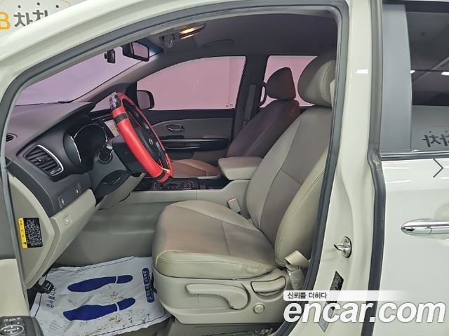 Kia Canival 2016 — photo 5