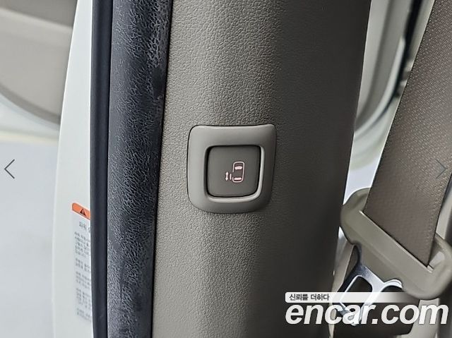 Kia Canival 2016 — photo 9