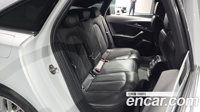 Audi A6 2018 — photo 17