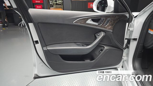 Audi A6 2018 — photo 14
