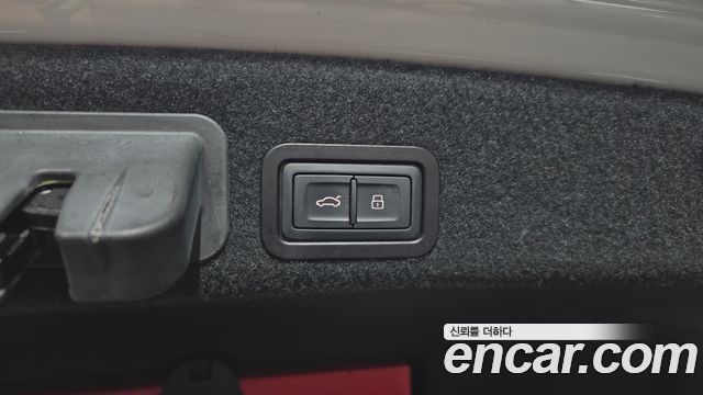 Audi A6 2018 — photo 36