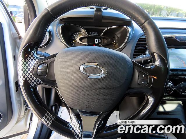 Renault Korea QM3 2014 — photo 8