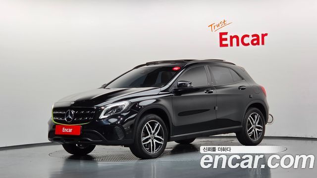 Mercedes-Benz GLA-Class 2018 — photo 1