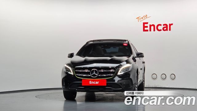 Mercedes-Benz GLA-Class 2018 — photo 3