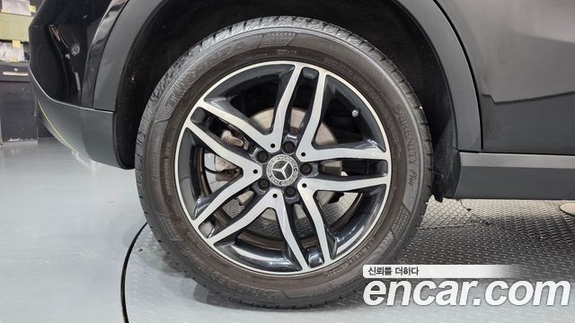 Mercedes-Benz GLA-Class 2018 — photo 5