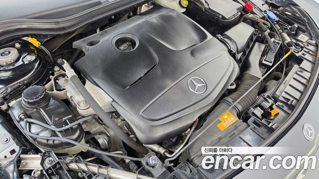 Mercedes-Benz GLA-Class 2018 — photo 6