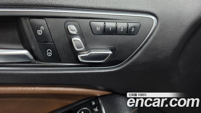 Mercedes-Benz GLA-Class 2018 — photo 23